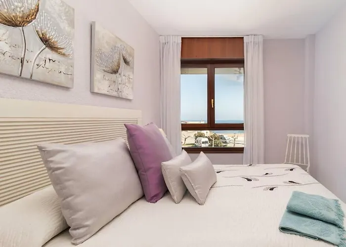 Apto En Primera Linea De Playa Comillas