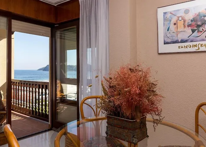 Apto En Primera Linea De Playa Appartement Comillas