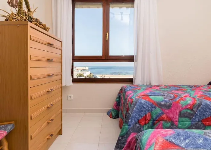 Apto En Primera Linea De Playa * Comillas