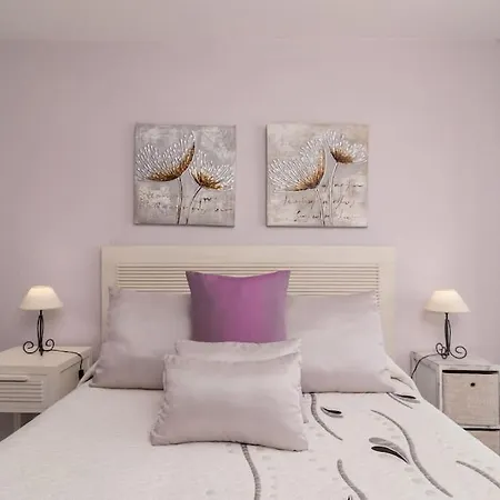 Apto En Primera Linea De Playa * Comillas